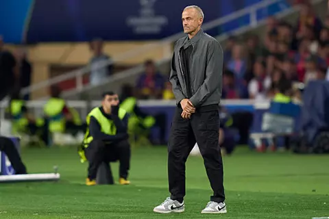 3 صفقات جديدة.. إصابة حكيمي تدفع باريس لإعادة النظر في خططه الشتوية